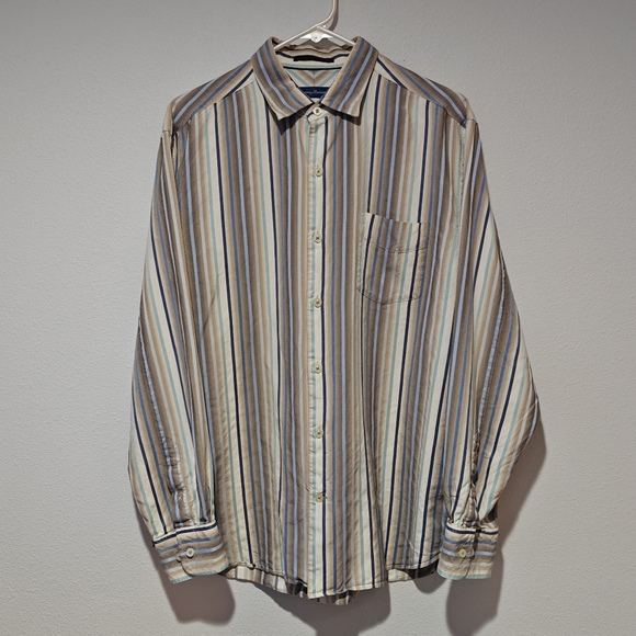 100% Silk Tommy Bahama Shirt Large Long Sleeve Button Up Collared - Picture 2 of 6